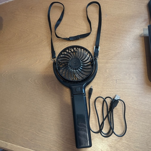 Portable Fan with Lanyard - Picture 1 of 9